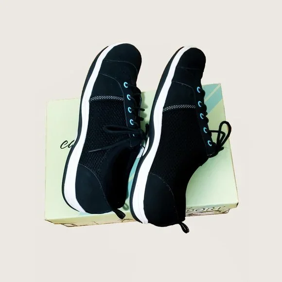 ** easy street Sport Sneakers - Picture 5 of 11